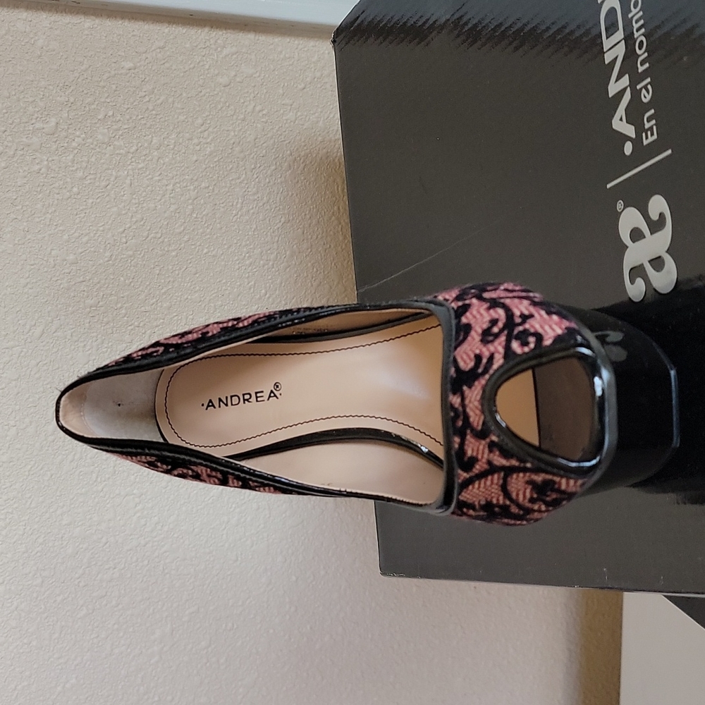 High heels - Picture 3 of 3